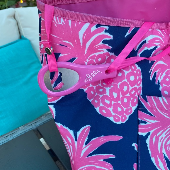 Lilly Pulitzer Insulated Beverage Bucket Bag - Picture 4 of 9
